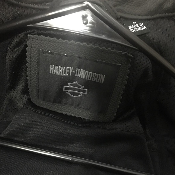 Harley Davidson Leather Jacket. Womens Medium - Picture 4 of 6